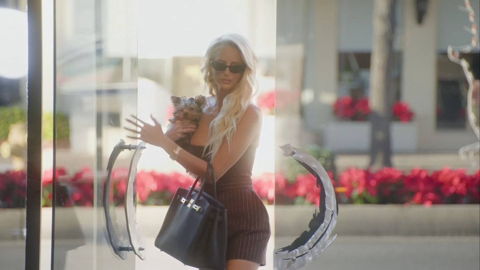 emma hernan selling sunset office