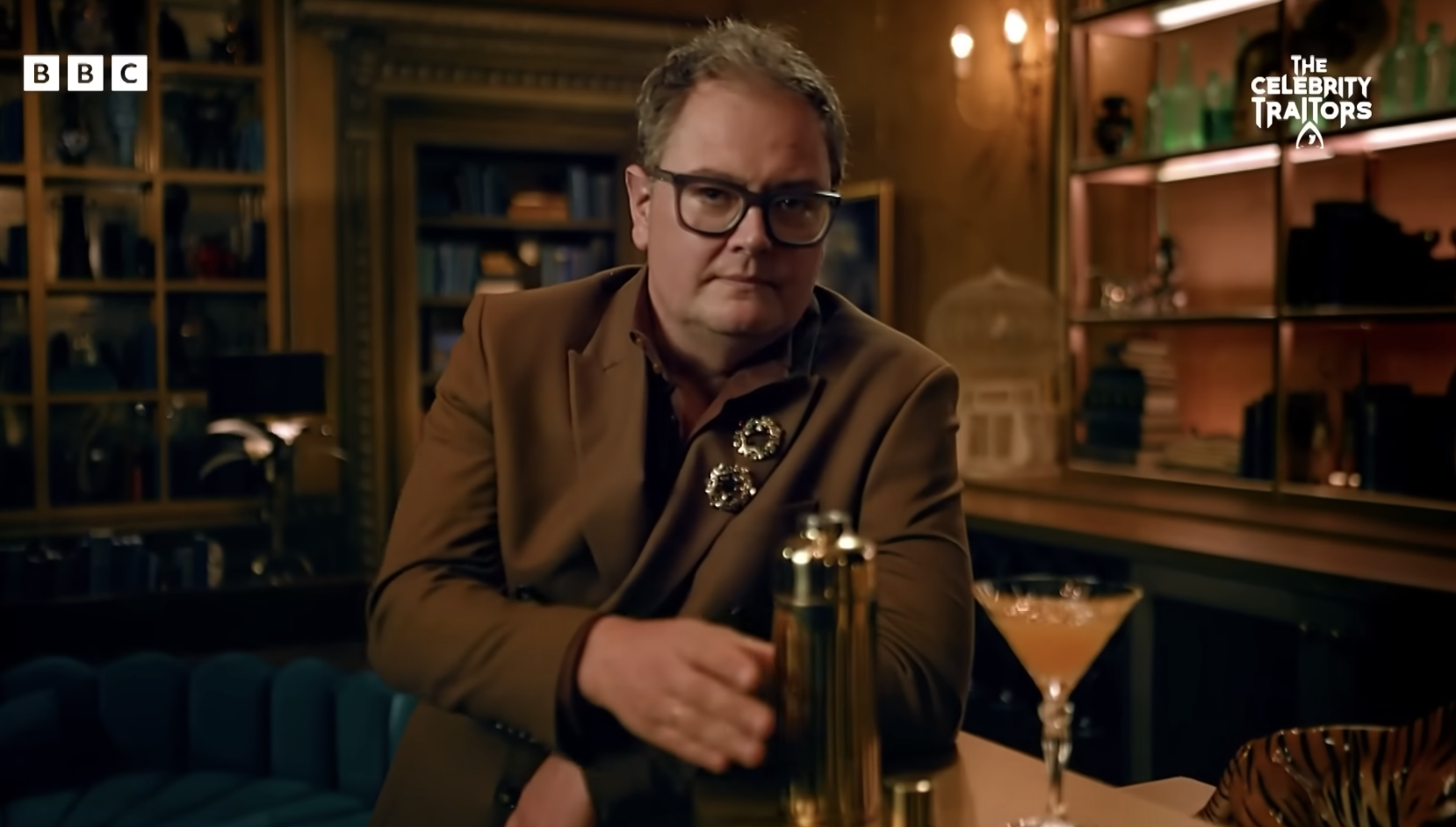 celebrity traitors differences