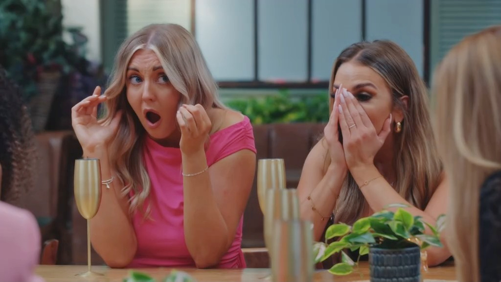 We all reacted like Sarah and Abi to the return of Julia-Ruth mafs uk