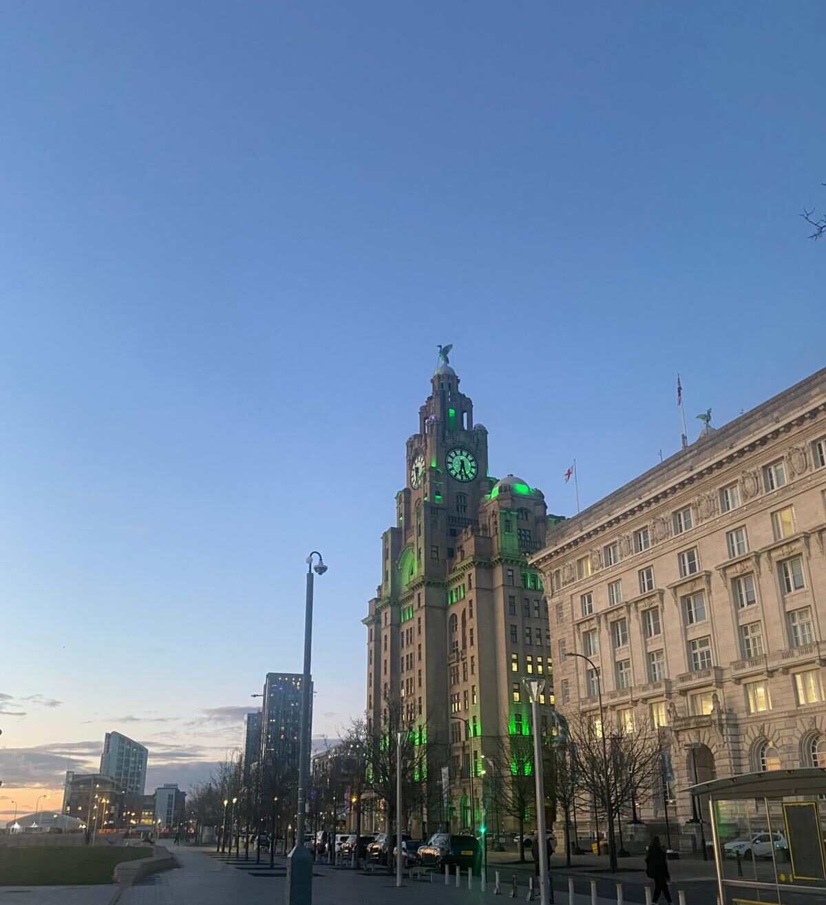 Liverpool uni looking vibey at sunset russell group unis paying staff 100000