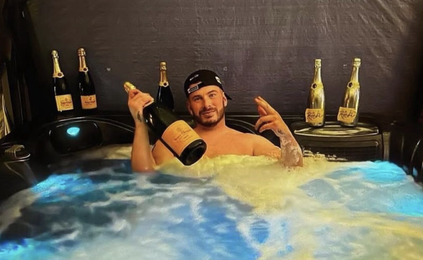 People who want to be the next Bonnie Blue