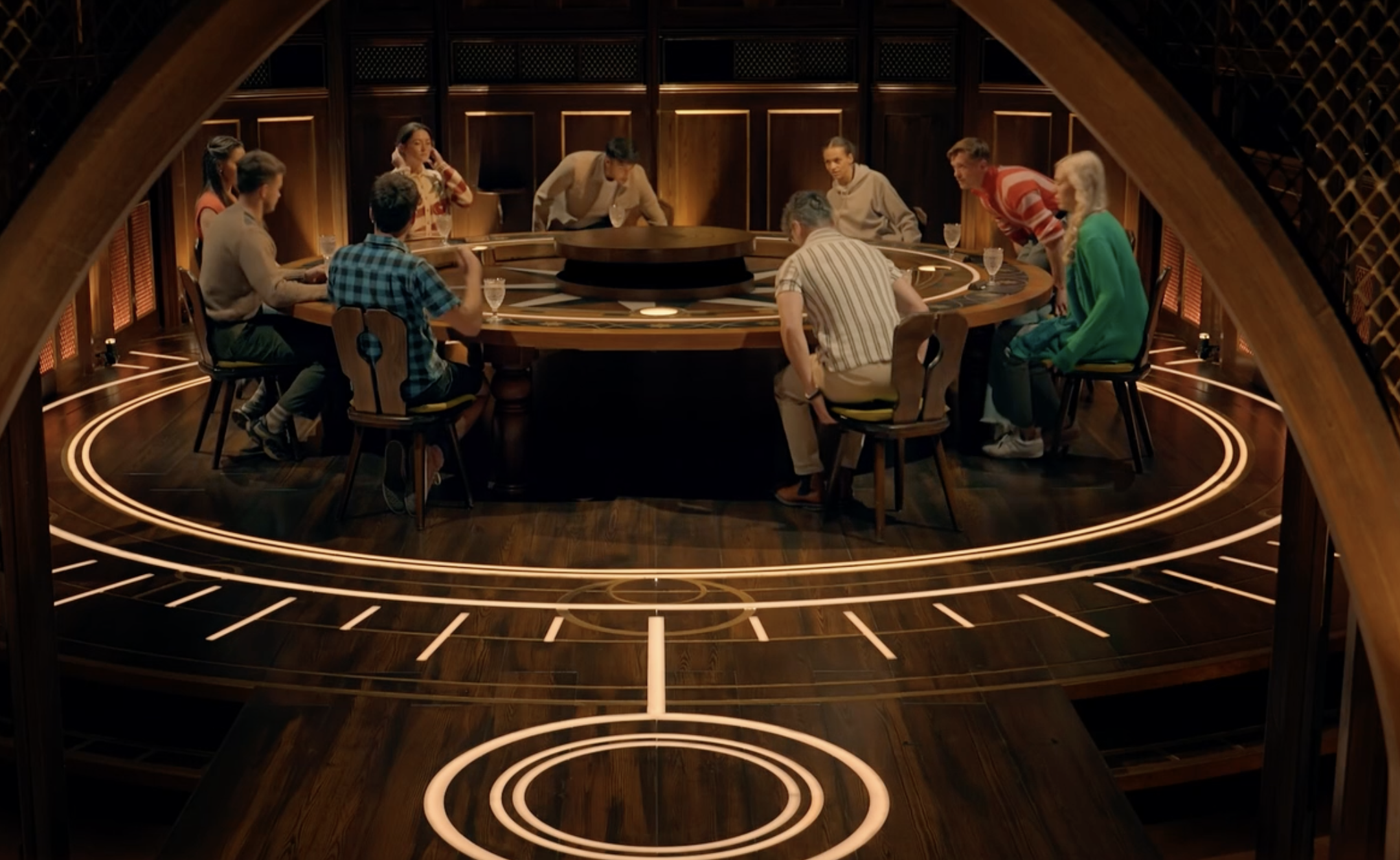 traitors round table