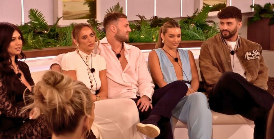 love island all stars two fakest islanders they they are with some other ones