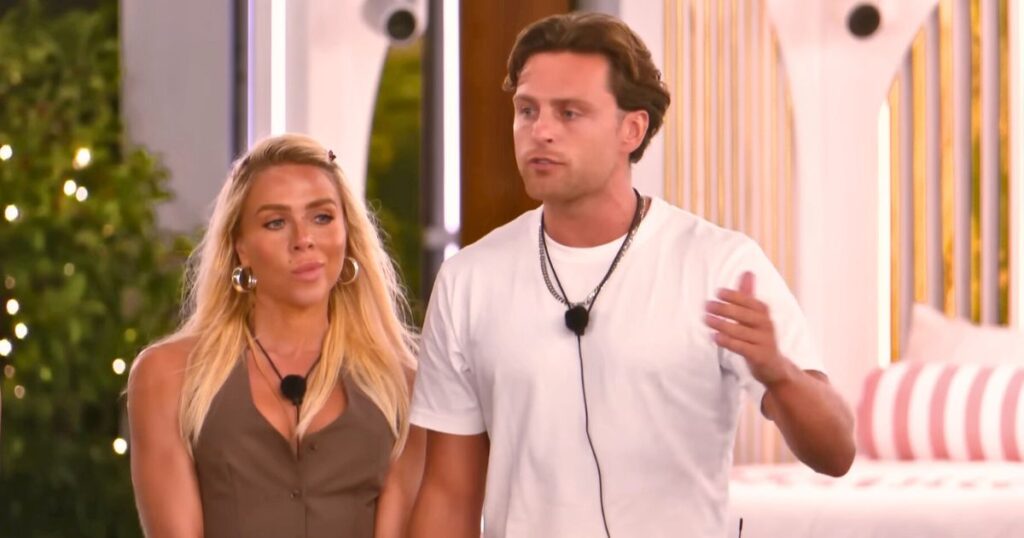 gabby and casey love island all stars