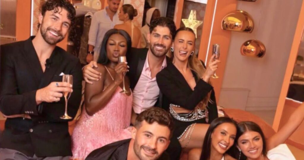 love islanders ciaran and samie split also just maya jama there chilling