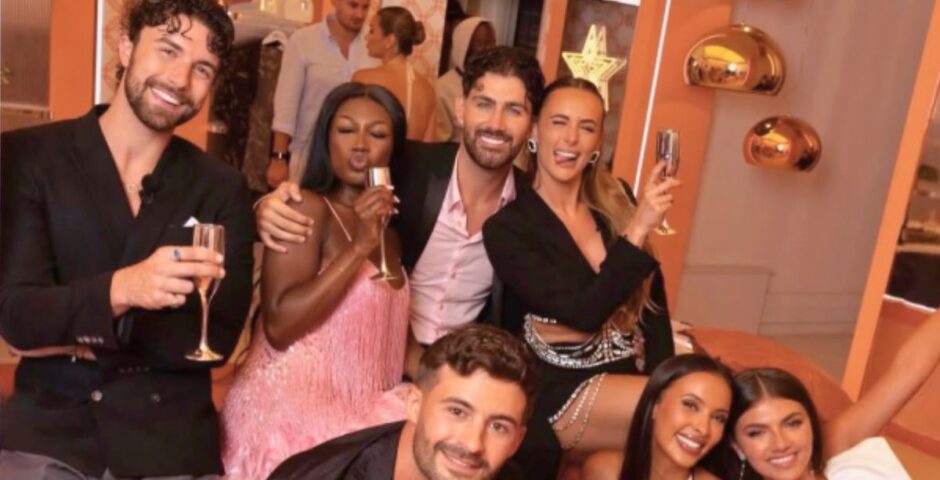 love islanders ciaran and samie split also just maya jama there chilling