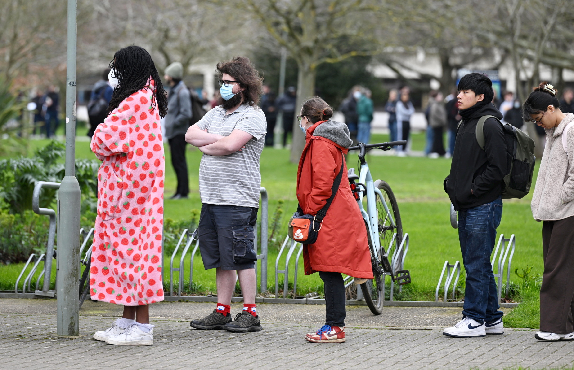 Students queuing for antibiotics at the University of Kent(Image via SWNS)