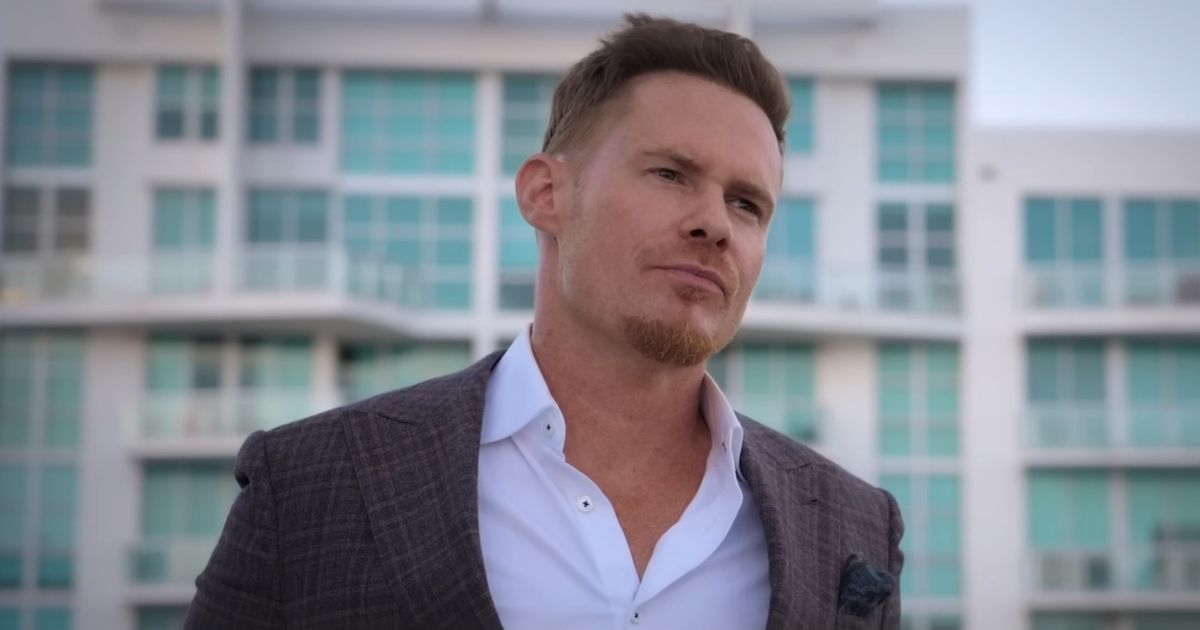 Justin Waller being interrogated by Louis Theroux(Image via Netflix)