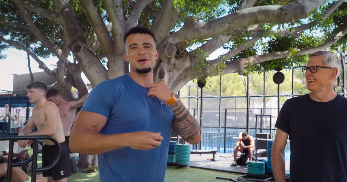 HSTikkyTokky in Louis Theroux's manosphere doc(Image via Netflix)