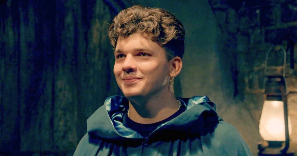 traitors harry clark season two where stands with cast