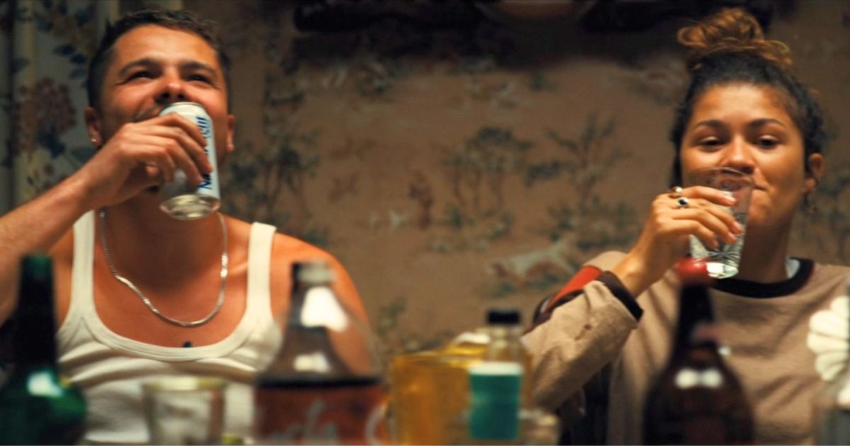 euphoria rue drinking 